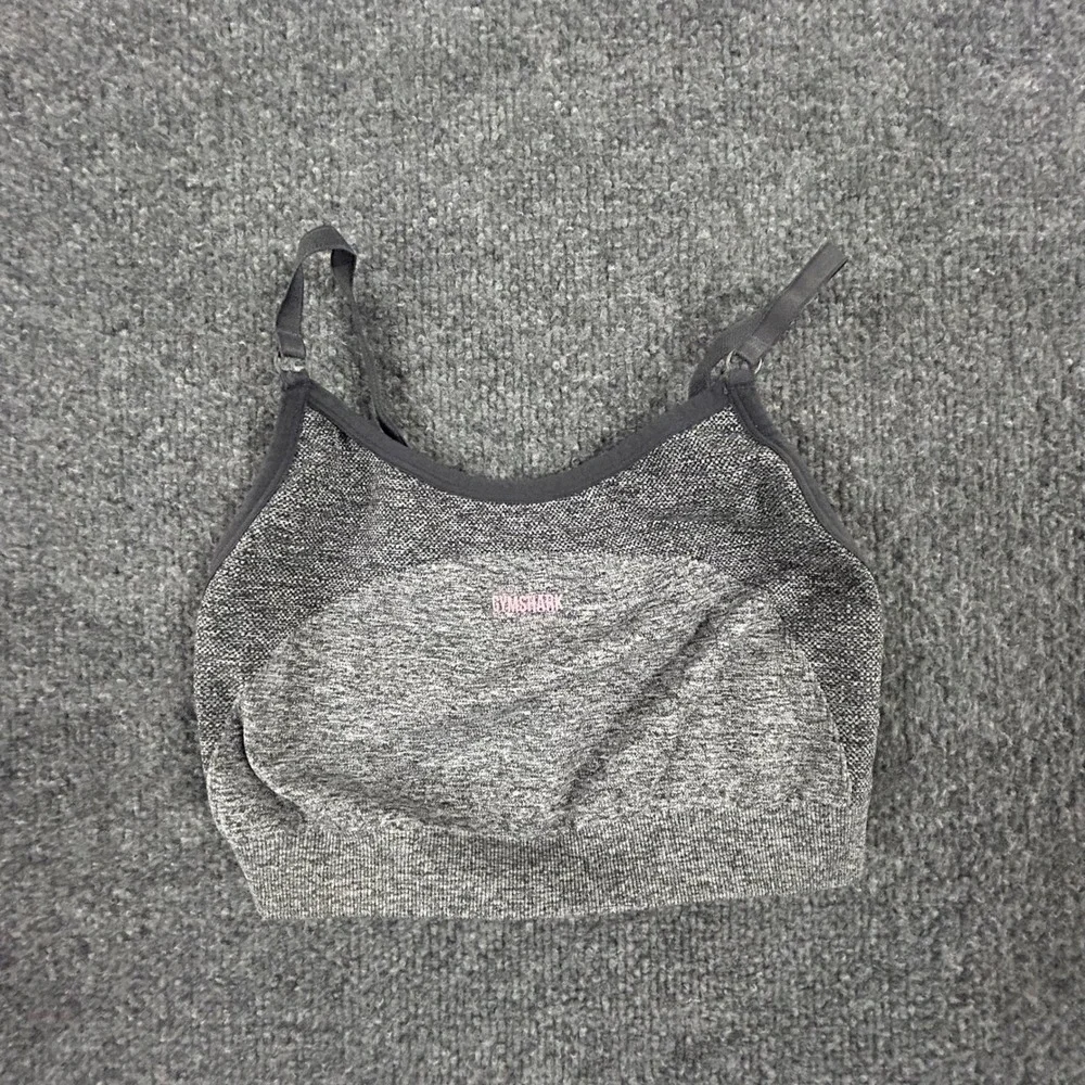Gymshark Sports Bra Womens Size S Gray Pink Seamless Marl Adjustable Straps Gym